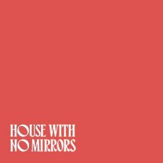 Sasha Sloan House With No Mirrors