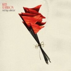 red flag collector Kelly Clarkson