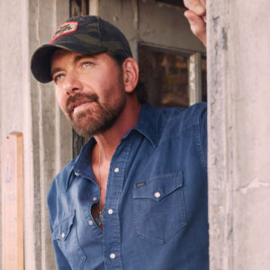 رادنی اتکینز (Rodney Atkins)